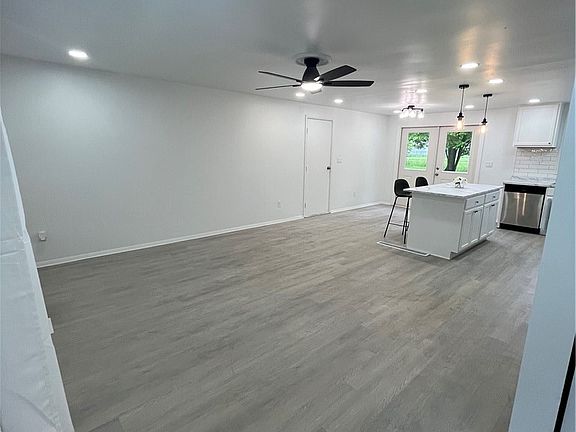 5th image of 3539 Dunstan Dr NW