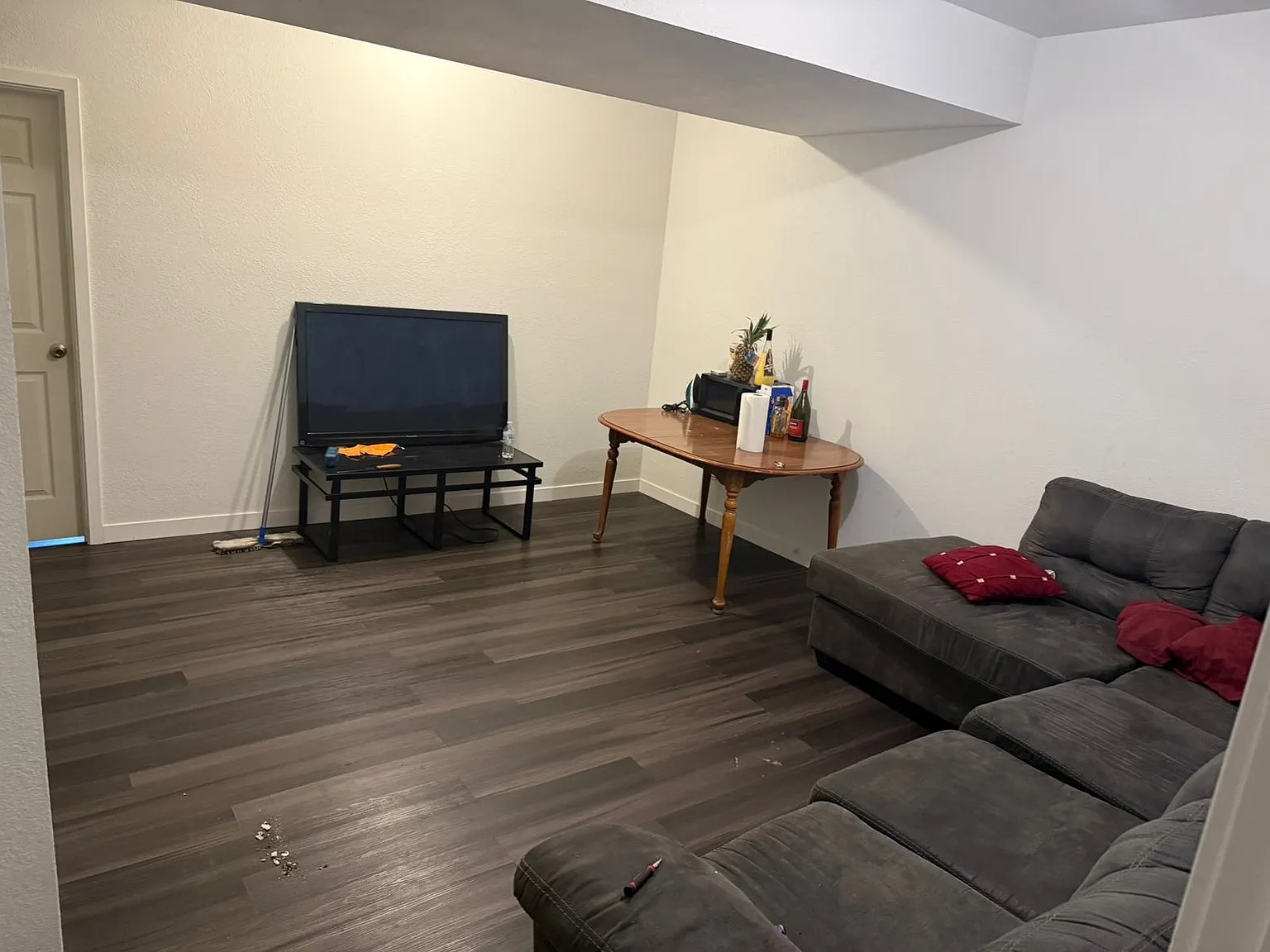 2 bed, 899 sqft, $1,600 — Photo 4