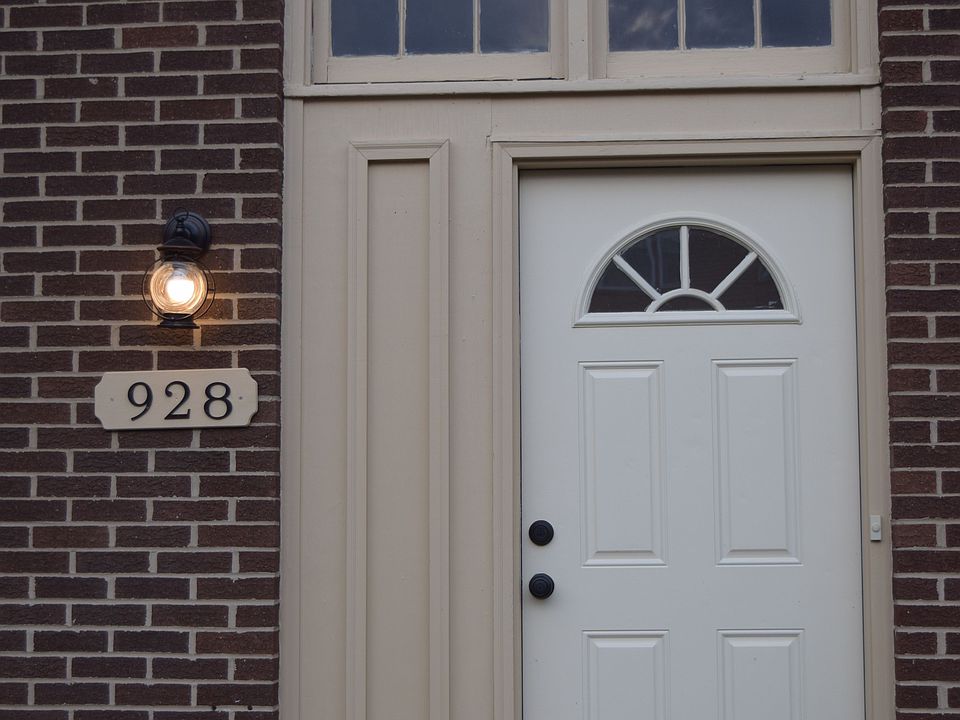 2nd image of 928 Branch Dr