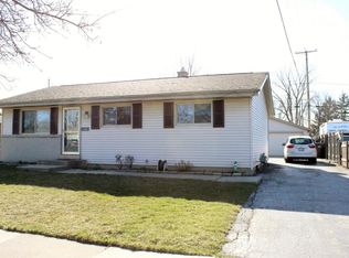 3316 Buckingham Rd, Sturtevant, WI 53177