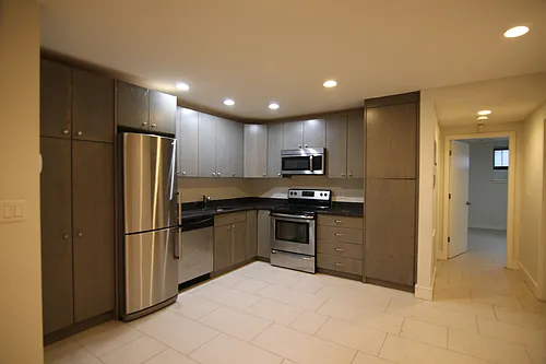 557 Columbus Ave Photo 1