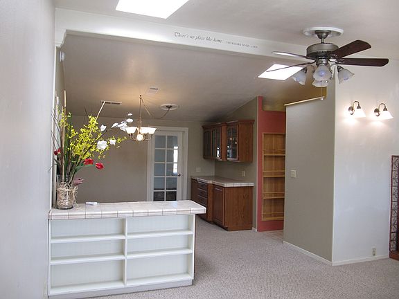 3rd image of 4 Shannon Dr