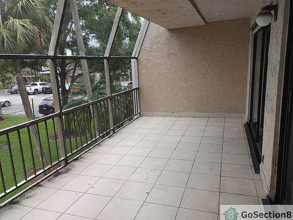 4th image of 601 N University Dr