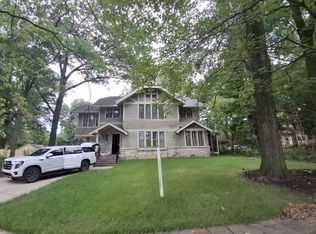 2364 S Strathmore Cir, Memphis, TN 38112