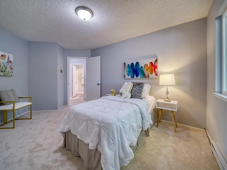 1178 N Abbott Ave — Photo 16