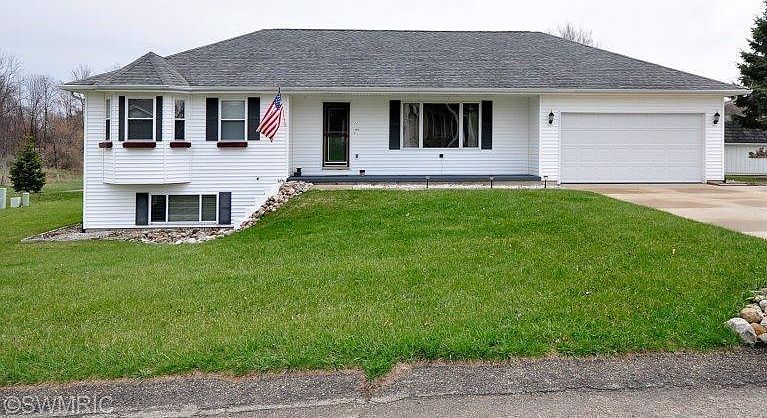1st image of 338 Goldenview Dr
