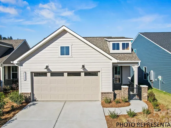 2010 Belmont View Dr, Belmont, NC 28012