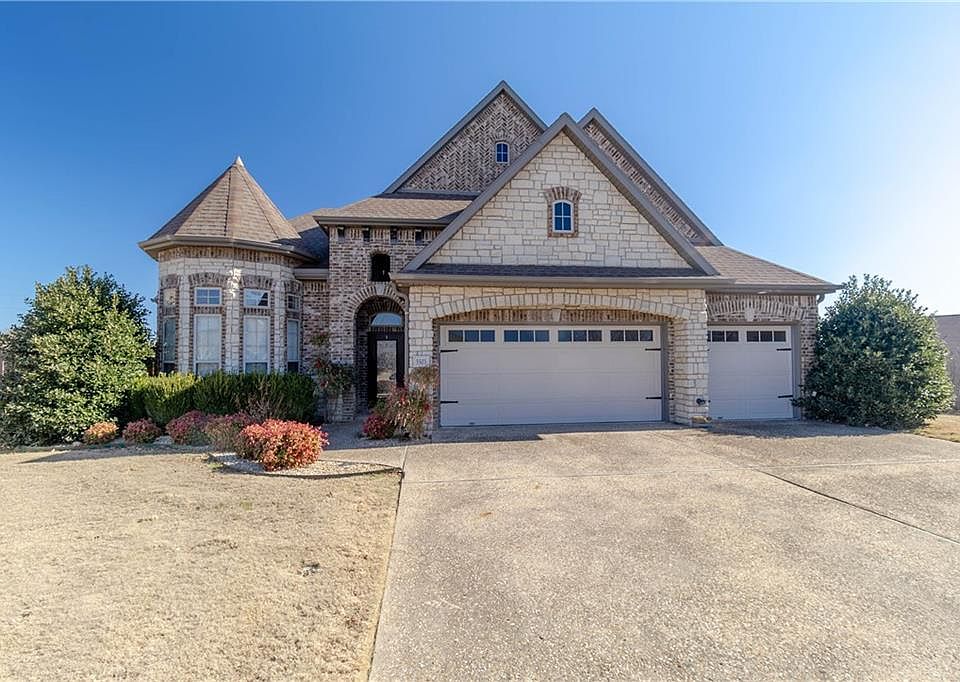 1st image of 5503 SW Lavender Ln