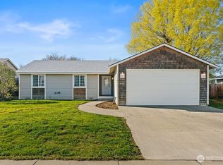 208 W Mount Adams Court, Ellensburg, WA