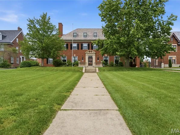 5591 Lindell Blvd, Saint Louis, MO 63112