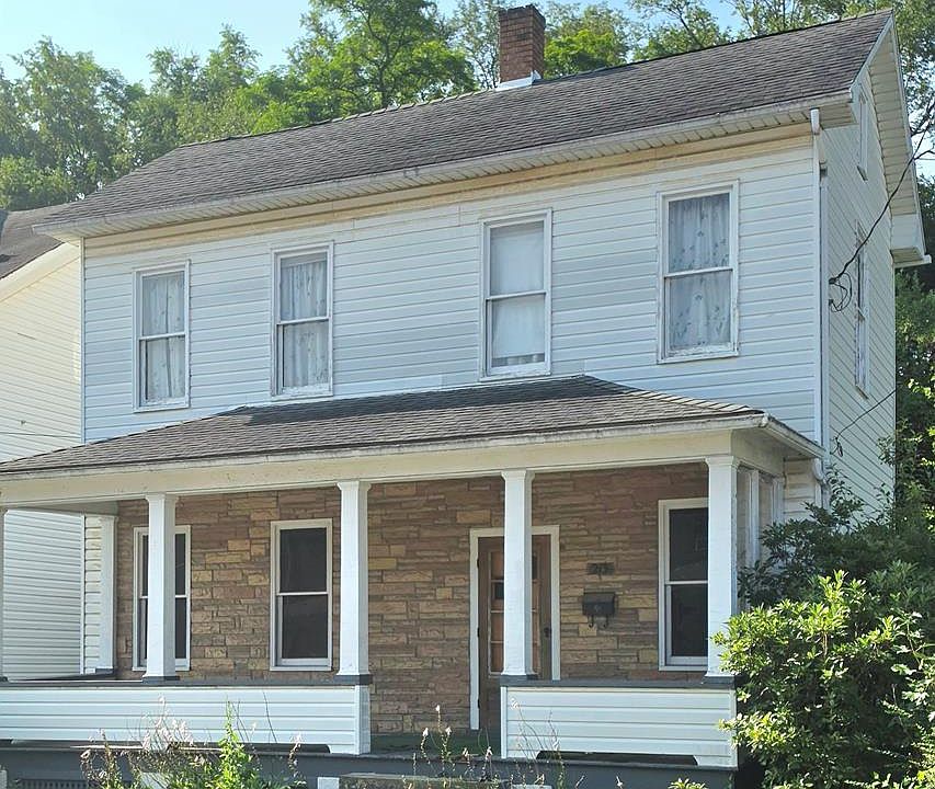 1st image of 213 Barron Ave