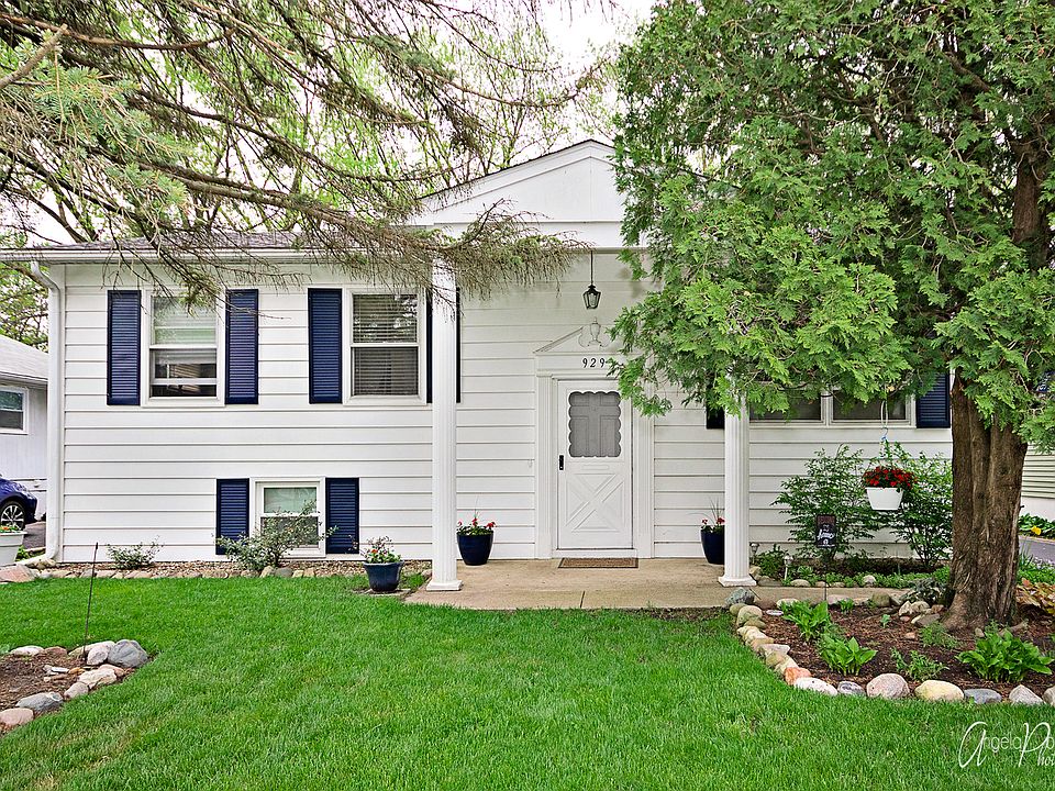 1st image of 929 Brentwood Dr
