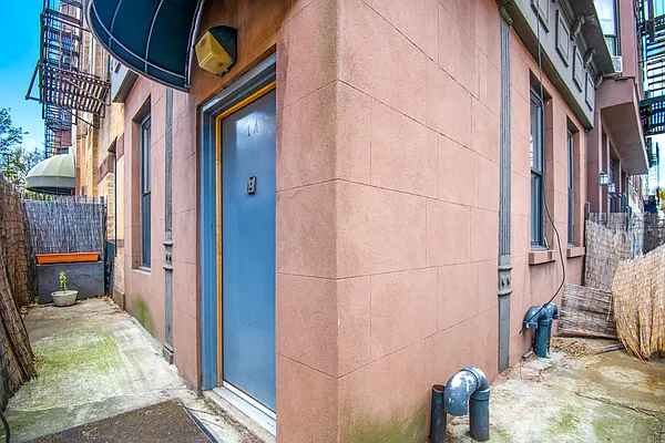 Rented by Brown Harris Stevens | media 22