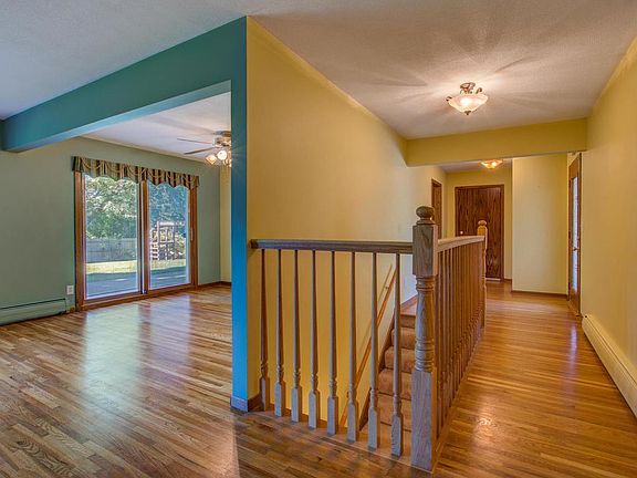 5th image of 1316 Woodhill Cir