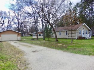 W1025 Florence Rd, Genoa City, WI 53128