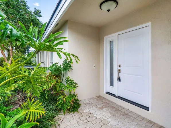 7809 Travlers Tree Drive, Boca Raton, FL 33433