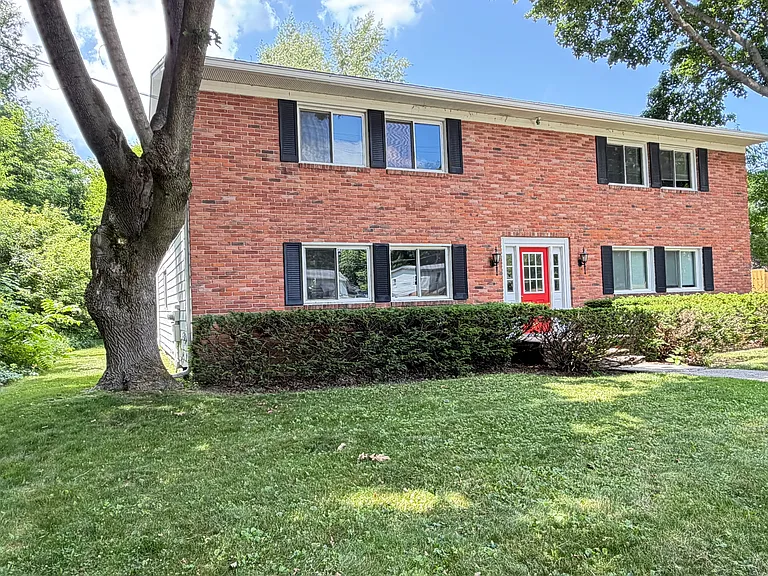 6489 Sorby Rd #101 — Photo 3