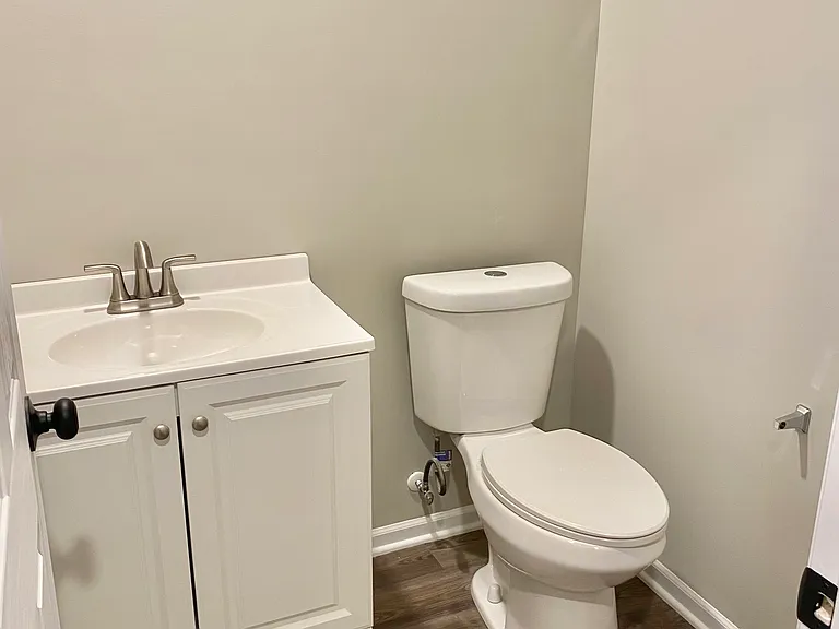 4033 Flora Ave — Photo 5