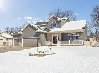 828 Wollak Way, Sauk Rapids, MN 56379