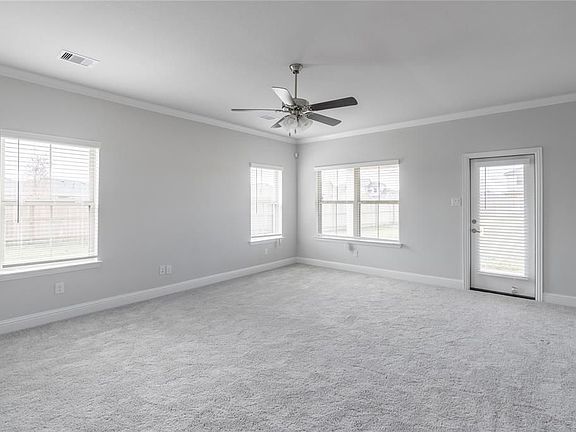4th image of 401 Sunway Dr