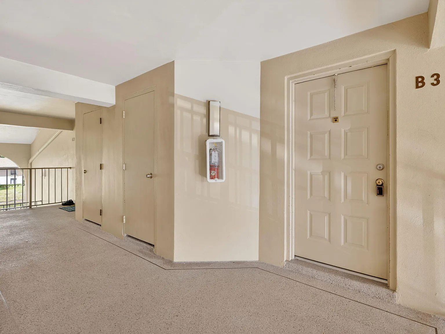 2 bed, 2.0 bath, 1005 sqft, $1,950 — Photo 4