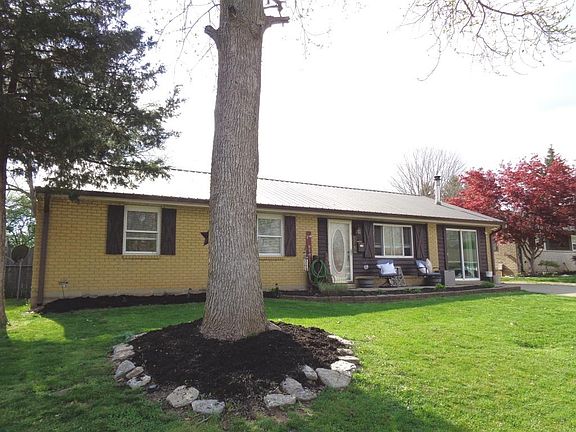2nd image of 305 Donna Dr