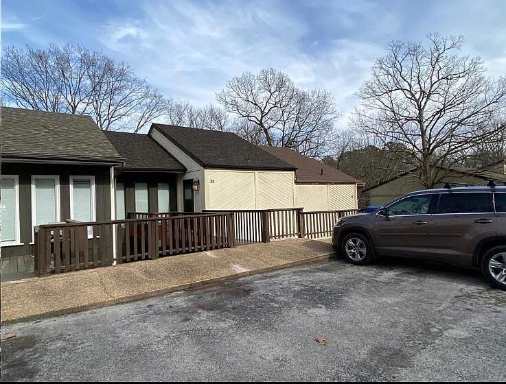1st image of 25 Estes Dr