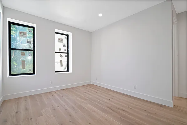 Rented by Crifasi Real Estate | media 13