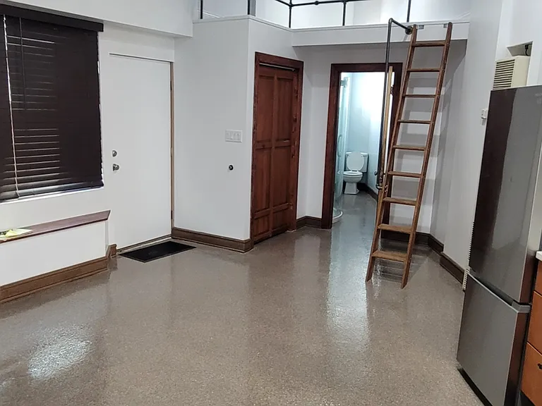 3084 S Lock St #3 — Photo 5