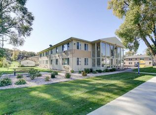 201 Tompkins Dr #7, Madison, WI