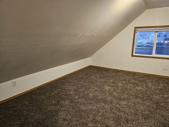 5th image of 1619 Garrity Blvd APT B