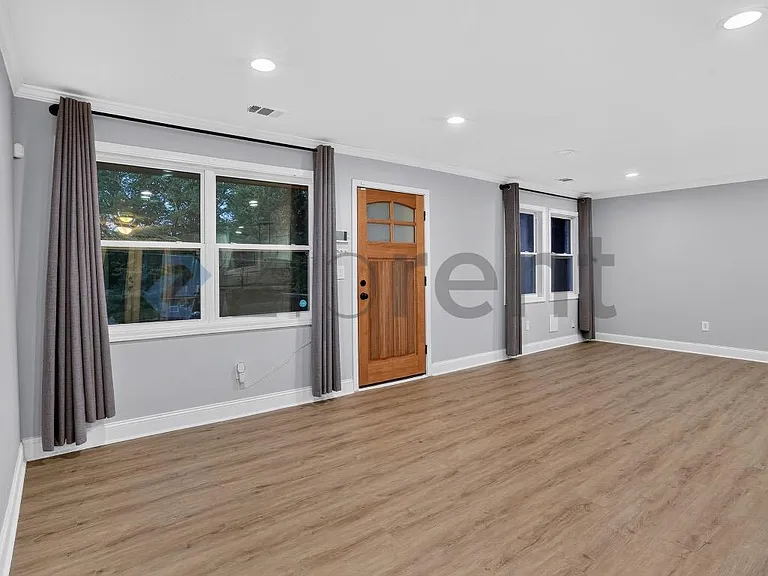 3436 Pinehill Dr — Photo 1