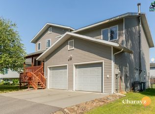 470 Shannon Dr, Fairbanks, AK 99701