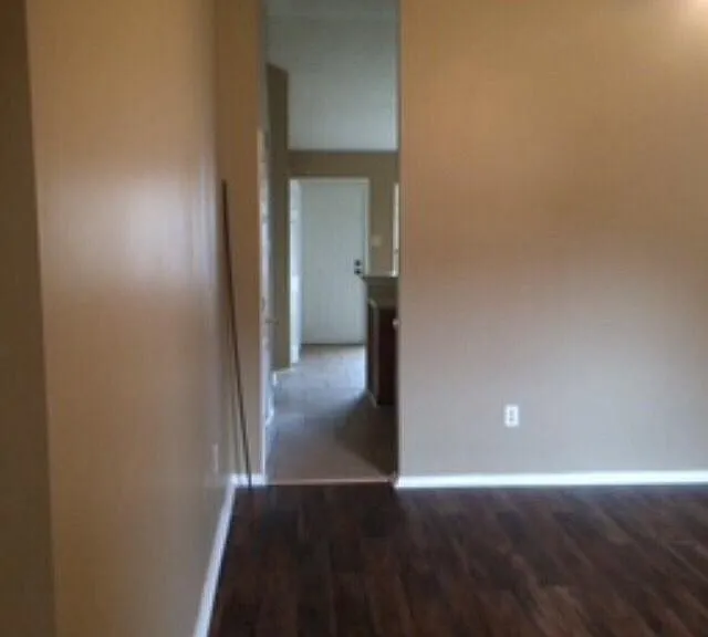7605 Iris Dr — Photo 5