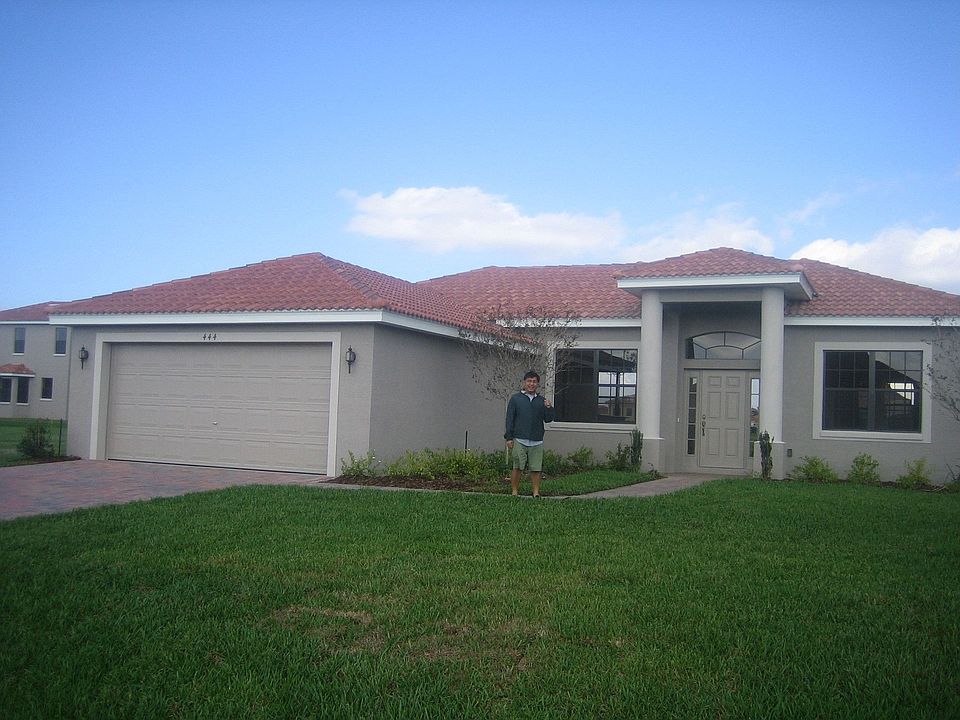 1st image of 444 Cinnamon Dr