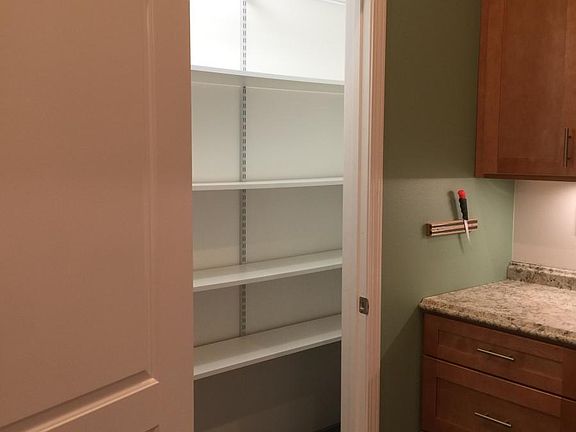 Kitchen pantry