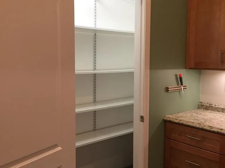 Kitchen pantry