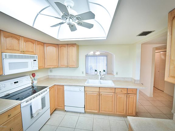 3rd image of 1001 W Eau Gallie Blvd APT 313