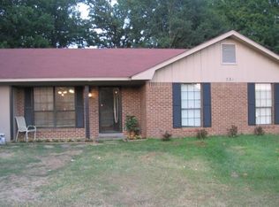 351 Belle Cir, Columbus, MS 39702