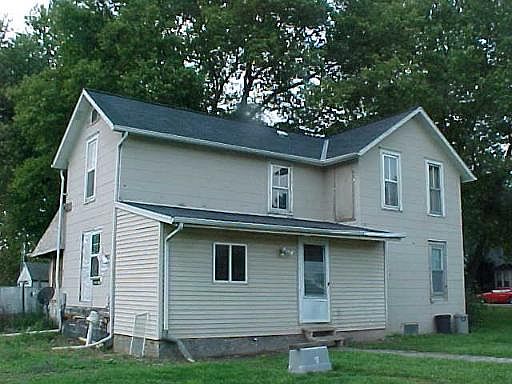 1st image of 107 Rock Island St