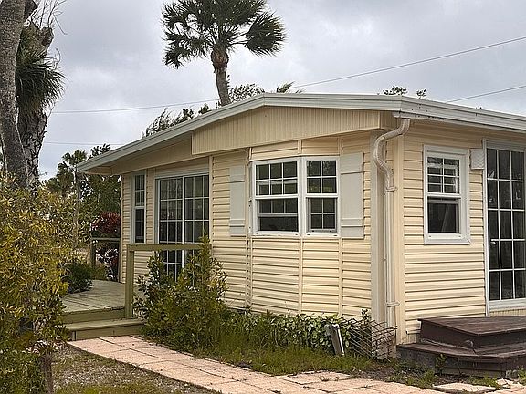 5th image of 1119 Periwinkle Way #312