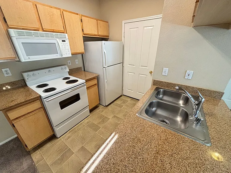 2900 Sunridge Heights Pkwy #1713 — Photo 10
