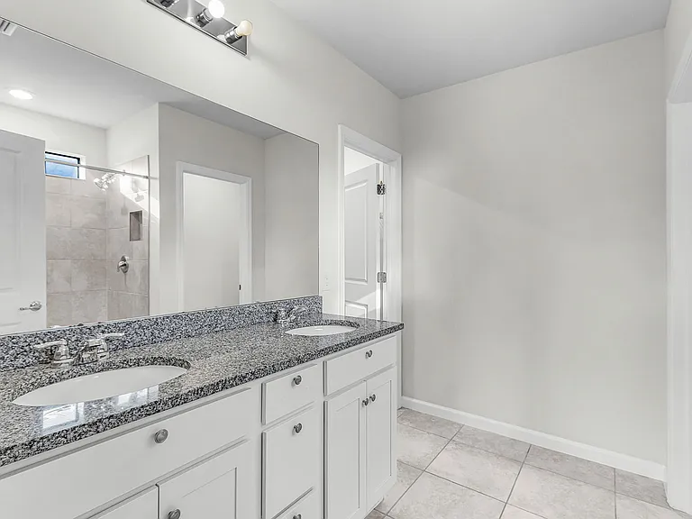 16033R Beachberry Dr — Photo 11