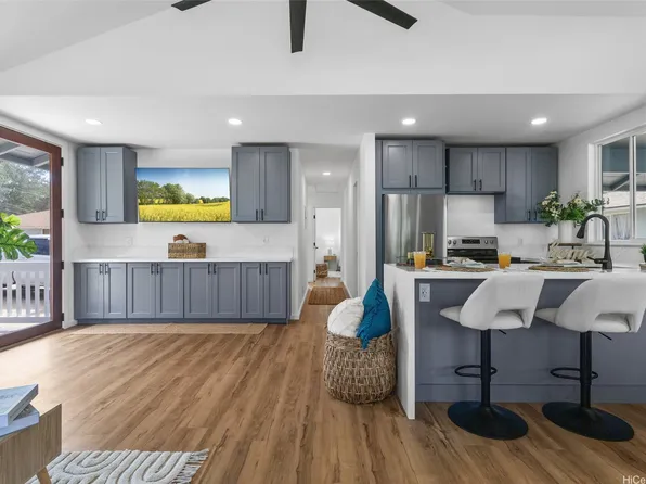 55-610 Kamehameha Hwy #3B, Laie, HI 96762