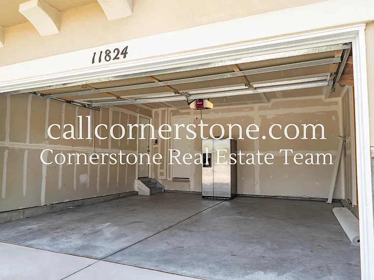 11824 Wildwood Ridge Dr — Photo 24