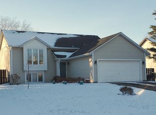 15767 Hallmark Path, Apple Valley, MN 55124