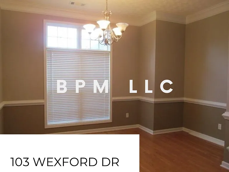 103 Wexford Dr — Photo 2