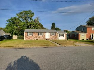 2000 Beall Dr, Hampton, VA 23663