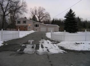 5 Lone Oak Cir, Monroe, NY 10950