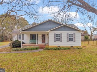 32 Hart Ter, Hartwell, GA 30643